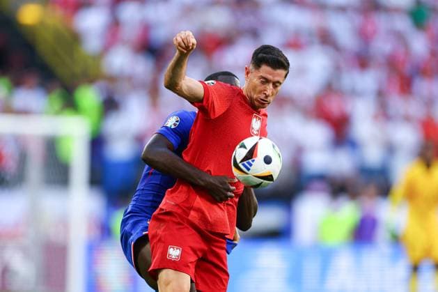 2024.06.25 Dortmund Pilka nozna Reprezentacja Mistrzostwa Europy EURO 2024 Niemcy Francja - Polska N z Dayot Upamecano Robert Lewandowski Foto Pawel Andrachiewicz PressFocus 2024.06.25 Dortmund Football European Championships 2024 EURO 2024 Germany France - Poland Dayot Upamecano Robert Lewandowski Credit: Pawel Andrachiewicz PressFocus 