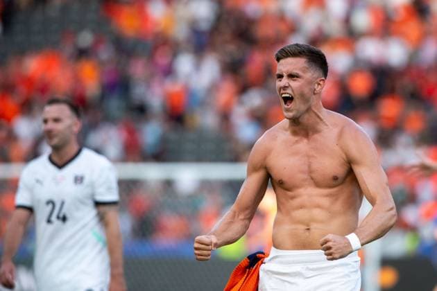 Christoph Baumgartner Austria, 19 celebrates victory and entry into the round of 16 as group winner, GER, Netherlands NED vs Austria AUT , European Football Championship, UEFA EURO 2024, Group D, Matchday 3, 25 06 2024 GER, Netherlands NED vs Austria AUT , European Football Championship, UEFA EURO 2024, Group D, Matchday 3, 25 06 2024 Berlin Copyright: xEibner-Pressefoto Memmlerx EP_MMR
