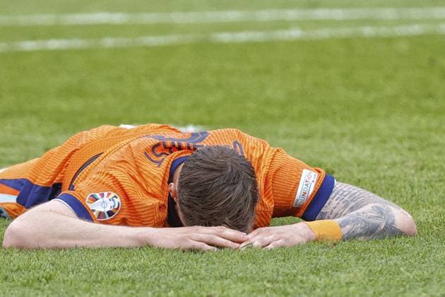 BERLIN, Olympia Stadium , 25-06-2024 , European Football Championship Euro2024, Group stage match no.31 between Netherlands and Austria final score 2-3. Netherlands player Wout Weghorst dejected after the lost game Netherlands - Austria (Euro2024)  x25597414x Copyright: