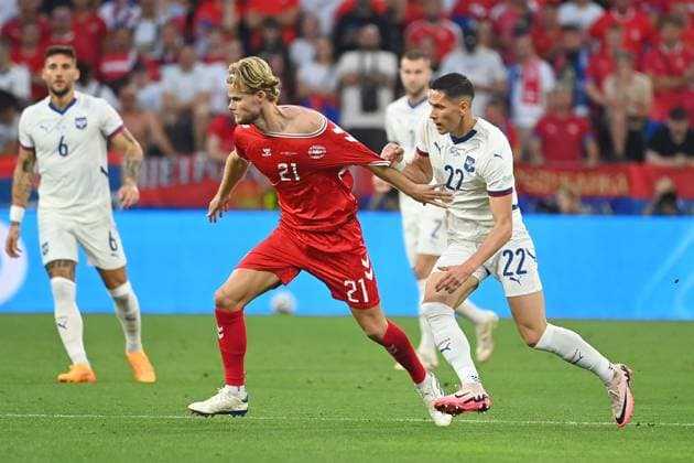 Sasa LUKIC SRB , action,duel against Morten HJULMAND DEN Group Stage Group C Denmark DEN Serbia SRB on 25 06 2024, Football Arena Munich Football UEFA EURO 2024 GERMANY from 14 06 2024 14 07 2024