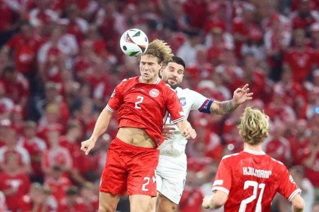 in duel, action, header duel with Joachim Andersen 2 Denmark , Aleksandar Mitrovic 9 Serbia , Denmark vs Serbia, Football, UEFA Euro 2024, Group stage, Matchday 3, 25 06 2024 Munich Bavaria Germany Copyright: xkolbert-press ChristianxKolbertx