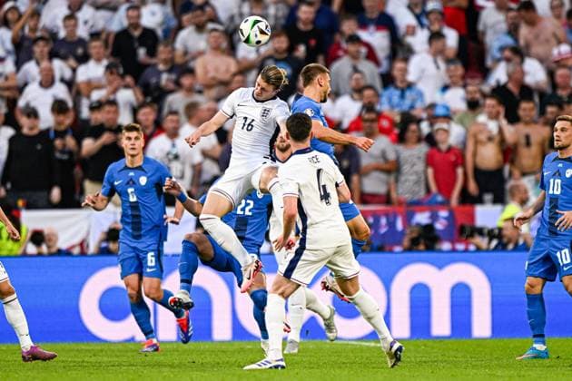 2024-06-25 England v Slovenia - Group C - UEFA EURO, EM, Europameisterschaft,Fussball 2024 COLOGNE, GERMANY - JUNE 25: Conor Gallagher of England heads the ball during the Group C - UEFA EURO 2024 match between England and Slovenia at RheinEnergieStadion on June 25, 2024 in Cologne, Germany. (Photo by Pablo Morano BSR Agency) Cologne Germany Content not available for redistribution in The Netherlands directly or indirectly through any third parties. Copyright: xBSRxAgencyx