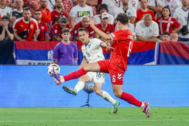 in duel, action, with Srdjan Mijailovic 16 Serbia , Andreas Christensen 6 Denmark , Denmark vs Serbia, Soccer, UEFA Euro 2024, Group stage, Matchday 3, 25 06 2024 Munich Bavaria Germany Copyright: xkolbert-press ChristianxKolbertx