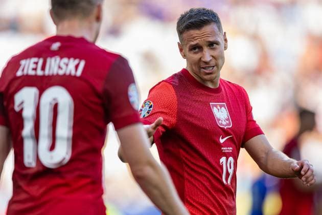 France Vs Poland during the UEFA EURO, EM, Europameisterschaft,Fussball 2024 match in Dortmund, Germany Piotr Zielinski (L) of Poland and Przemyslaw Frankowski (R) of Poland are seen in action during the UEFA EURO 2024 group stage match between France and Poland at Football Stadium Dortmund. Copyright: xMikolajxBarbanellx
