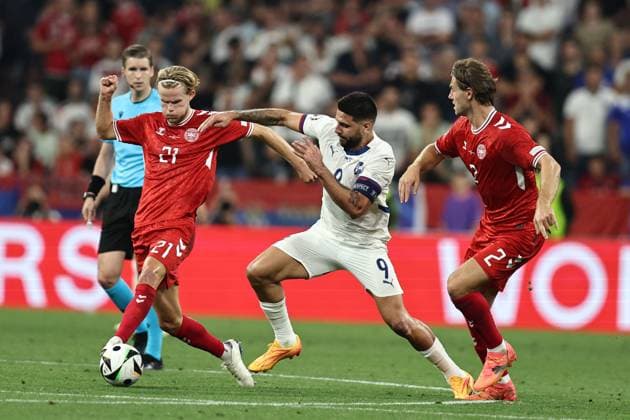Morten Hjulmand (Denmark)Aleksandar Mitrovic (Serbia)Joachim Andersen (Denmark) during the UEFA EURO, EM, Europameisterschaft,Fussball Germany 2024 match between Denmark 0-0 Serbia at Munich Football Arena on June 25, 2024 in Munich, Germany. Noxthirdxpartyxsales  (257681671)