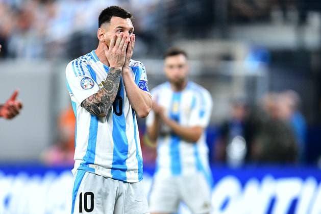 RECORD DATE NOT STATED Copa America USA 2024 Chile vs Argentina Lionel Messi of Argentina during the game between Chile and Argentina as part of the CONMEBOL Copa America USA 2024 group A, at MetLife Stadium, on June 25, 2024 in East Rutherford, New Jersey, United States. EAST RUTHERFORD NEW JERSEY UNITED STATES  Copyright: xAdrianxMaciasx 20240625210820_CA_GA_2024_CHI_ARG_MESSI66
