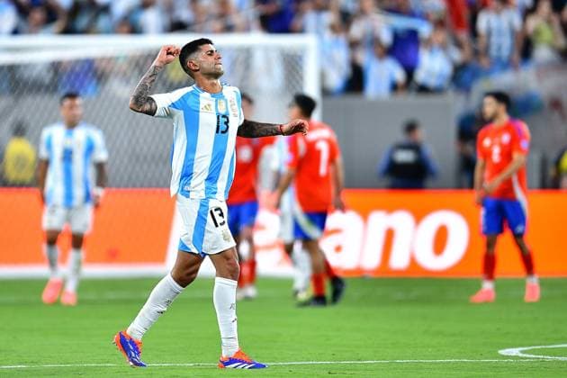 RECORD DATE NOT STATED Copa America USA 2024 Chile 0-1 Argentina Cristian Romero of Argentina during the game between Chile and Argentina as part of the CONMEBOL Copa America USA 2024 group A, at MetLife Stadium, on June 25, 2024 in East Rutherford, New Jersey, United States. EAST RUTHERFORD NEW JERSEY UNITED STATES  Copyright: xAdrianxMaciasx 20240625221528_CA_GA_2024_CHI_ARG_ROMERO92