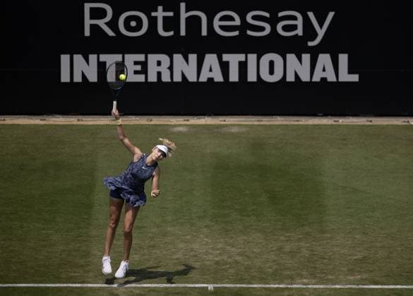 Katie Boulter of GBR in action on Centre Court at Eastbourne Rothesay International Eastbourne, Day 4, Tennis, Devonshire Park, Eastbourne, UK - 26 June 2024  Copyright: xEllaxLing Shutterstockx 14558912m