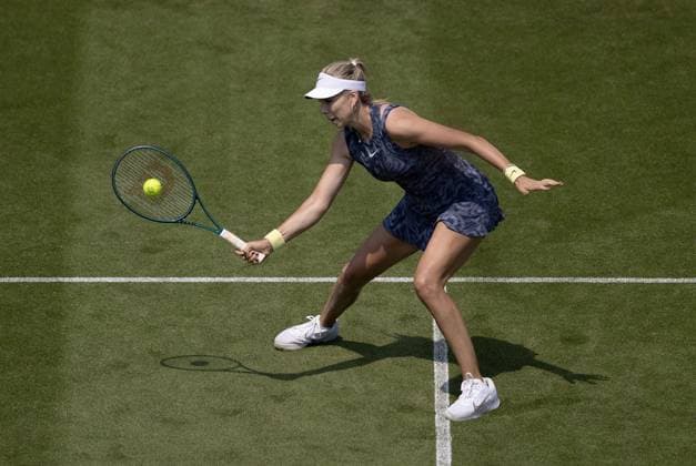 Katie Boulter of GBR in action on Centre Court at Eastbourne Rothesay International Eastbourne, Day 4, Tennis, Devonshire Park, Eastbourne, UK - 26 June 2024  Copyright: xEllaxLing Shutterstockx 14558912a