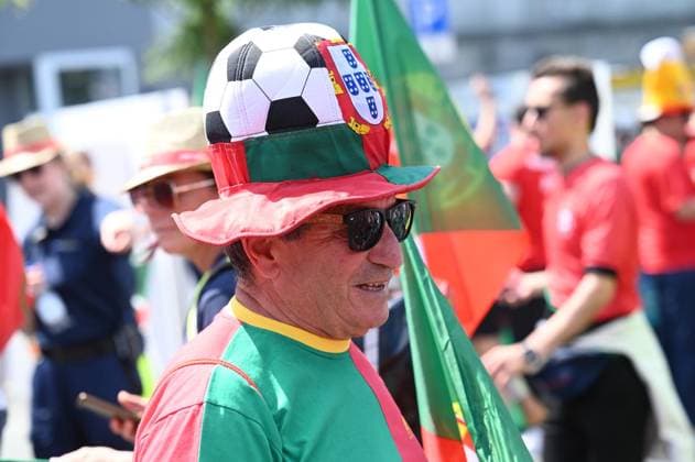 Soccer Euro 2024 in Gelsenkirchen FOR EDITORIAL PURPOSES ONLY p Fans celebrate the teams of Portugal and Georgia on Wednesday, 26 6 2024 in Gelsenkirchen before the match of the European Football Championship in the Veltins Arena Germany NRW Gelsenkirchen Copyright IngoxOtto Copyright: IngoxOtto doc7w1d1qv3co411vcgzaek ,EDITORIAL USE ONLY Copyright: IngoxOtto