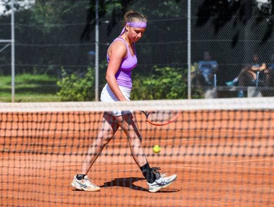 26 06 2024, xpsx, Tennis ITF Tournament, v l Fenna Steveker GER Bruchköbel Hessen Germany DEU