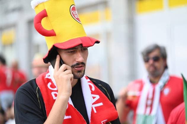 Soccer Euro 2024 in Gelsenkirchen FOR EDITORIAL PURPOSES ONLY p Fans celebrate the teams of Portugal and Georgia on Wednesday, 26 6 2024 in Gelsenkirchen before the match of the European Football Championship in the Veltins Arena Germany NRW Gelsenkirchen Copyright IngoxOtto Copyright: IngoxOtto doc7w1dx651lmbva8g4o1w ,EDITORIAL USE ONLY Copyright: IngoxOtto