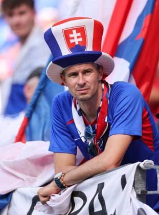 26 06 2024, European Football Championship, UEFA EURO 2024, Slovakia Romania, Group E, Arena Frankfurt, v l , Slovakia fans before the match Copyright: HMBxMedia