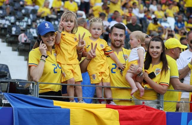 26 06 2024, European Football Championship, UEFA EURO 2024, Slovakia Romania, Group E, Arena Frankfurt, v l , Romania fans before the match Copyright: HMBxMedia