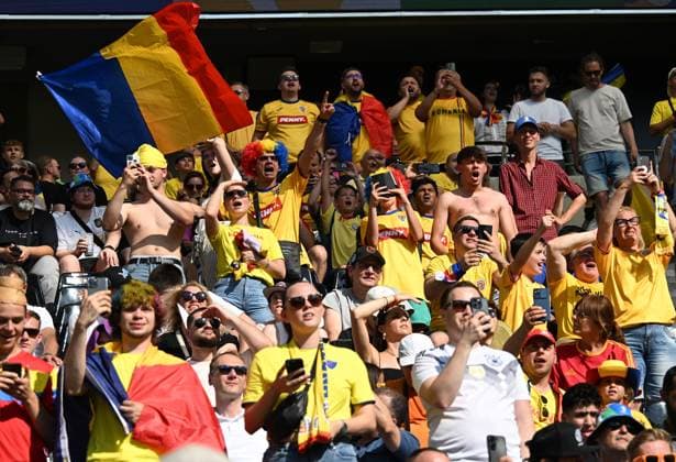 26 06 2024, xsltx, European Football Championship 2024, Slovakia Romania emspor, v l emotions, fans, atmosphere, flags, logo, Romania, spectators, jerseys UEFA REGULATIONS PROHIBIT ANY USE OF PHOTOGRAPHS as IMAGE SEQUENCES and or QUASI VIDEO Frankfurt