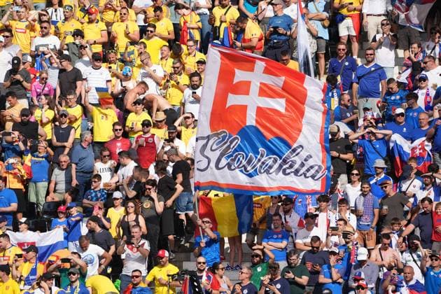 Fans from Romania and Slovakia peacefully side by side Frankfurt 26 06 2024 Slovakia vs Romania, EURO2024 M33 Group E, EM Arena Frankfurt