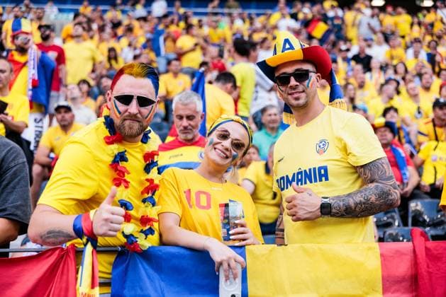 UEFA EURO 2024 Slovakia Romania 26 06 2024 Romanian fans UEFA EURO 2024 Slovakia Romania Frankfurt Arena, Frankfurt on 26 06 2024 Copyright: xBEAUTIFULxSPORTS Wunderlx