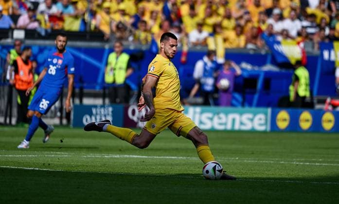 26 06 2024, xpsx, UEFA Euro 2024 preliminary round, Slovakia Romania v l Andonie Andrei Burca Romania Romania DFL DFB REGULATIONS PROHIBIT ANY USE OF PHOTOGRAPHS as IMAGE SEQUENCES and or QUASI VIDEO emspor Frankfurt