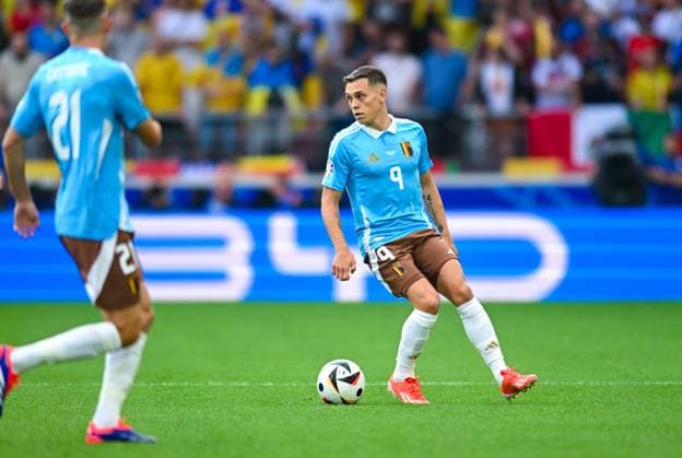 Leandro Trossard Belgium in action, UEFA EURO 2024 Group E, Ukraine vs Belgium, Arena Stuttgart on June 26, 2024 in Stuttgart, Germany Photo by Silas Schueller DeFodi Images Leandro Trossard Belgium controls the ball, UEFA EURO 2024 Group E, Ukraine vs Belgium, Arena Stuttgart on June 26, 2024 in Stuttgart, Germany Photo by Silas Schueller DeFodi Images Defodi 738 738 UKRBEL 20240626 152 Defodi-738