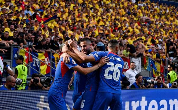 26 06 2024, xpsx, UEFA Euro 2024 preliminary round, Slovakia Romania v l celebrate the goal, goal celebration for 1 0 goal scorer Ondrej Duda Slovakia DFL DFB REGULATIONS PROHIBIT ANY USE OF PHOTOGRAPHS as IMAGE SEQUENCES and or QUASI VIDEO emspor Frankfurt