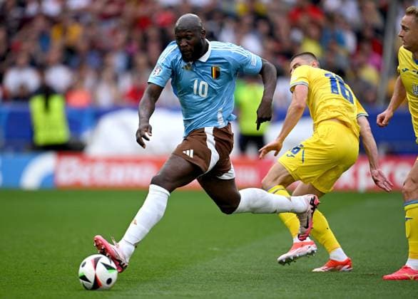 Football Euro 2024 Group E 26 06 2024 Ukraine Belgium Romelu Lukaku left, Belgium v Vitali Mykolenko right, Ukraine