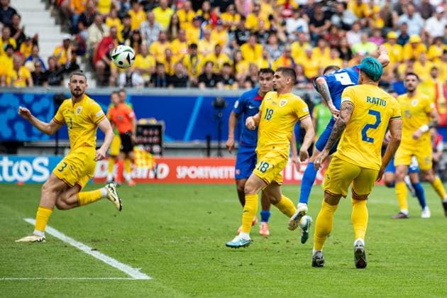 Goal for Slovakia 1 0 by Ondrej Duda Slovakia 08 with header GER, Slovakia SVK vs Romania ROU , European Football Championship, UEFA EURO 2024, Group E, Matchday 3, 26 06 2024 GER, Slovakia SVK vs Romania ROU , European Football Championship, UEFA EURO 2024, Group E, Matchday 3, 26 06 2024 Frankfurt Copyright: xEibner-Pressefoto RogerxBuerkex EP