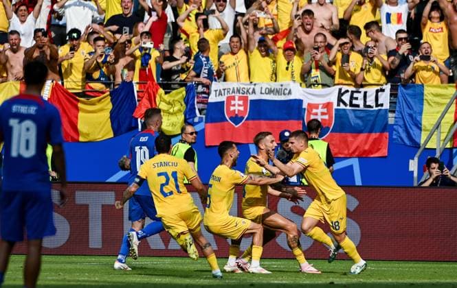 26 06 2024, xpsx, UEFA Euro 2024 preliminary round, Slovakia Romania v l celebrate the goal, goal celebration for 1 1 goal scorer Razvan Gabriel Marin Romania Romania DFL DFB REGULATIONS PROHIBIT ANY USE OF PHOTOGRAPHS as IMAGE SEQUENCES and or QUASI VIDEO emspor Frankfurt