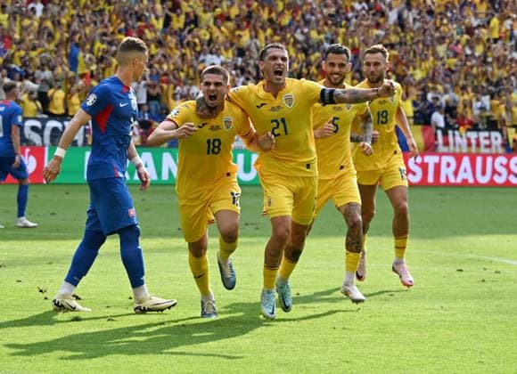 26 06 2024, xsltx, European Football Championship 2024, Slovakia Romania emspor, v l Razvan Gabriel Marin Romania Romania Romania , Nicolae Claudiu Stanciu Romania Romania , Marius Mihai Marin Romania Romania , Denis Mihai Dragus Romania Romania Romania celebrate the goal, Der Torjubel zum 1 1 UEFA REGULATIONS PROHIBIT ANY USE OF PHOTOGRAPHS as IMAGE SEQUENCES and or QUASI VIDEO Frankfurt