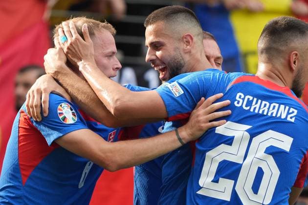 celebrate the goal, goal celebration for 1 0 Ondrej Duda Slovakia, Slovakia, 08 , Lukas Haraslin Slovakia, Slovakia, 17 Frankfurt 26 06 2024 Slovakia vs Romania, EURO2024 M33 Group E, EM Arena Frankfurt
