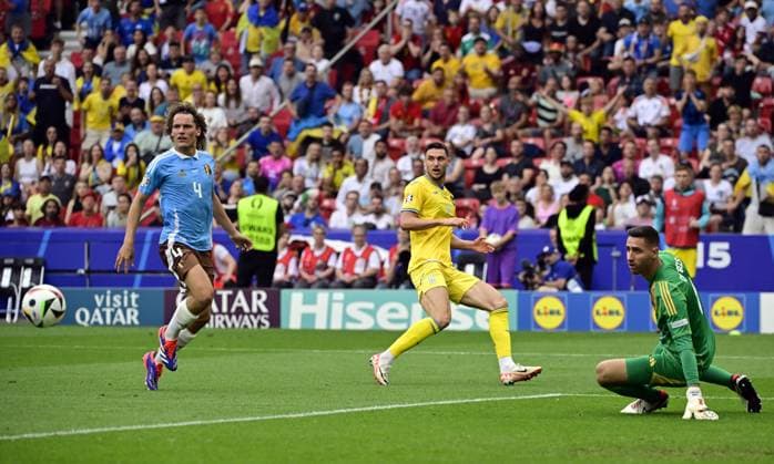 Belgium s Wout Faes and Belgium s goalkeeper Koen Casteels pictured during a soccer game between Ukraine and Belgian national soccer team Red Devils, Wednesday 26 June 2024 in Stuttgart, Germany, the third match in the group stage of the UEFA EURO, EM, Europameisterschaft,Fussball 2024 European championships. DIRKxWAEM  x95326515x