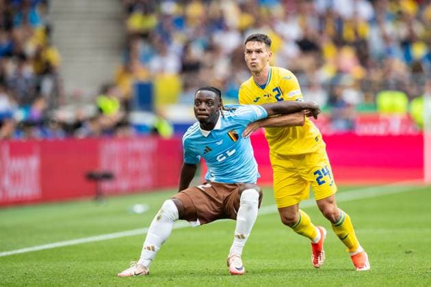 UEFA EURO 2024 Ukraine Belgium 26 06 2024 Oleksandr Tymchyk Ukraine, 24 , Jeremy Doku Belgium, 22 UEFA EURO 2024 Ukraine Belgium Stuttgart Stadion, Stuttgart 26 06 2024 Copyright: xBEAUTIFULxSPORTS Buriakovx