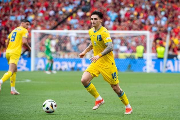 Mykola Shaparenko Ukraine, 19 on the ball, GER, Ukraine UKR vs Belgium BEL , European Football Championship, UEFA EURO 2024, Group E, Matchday 3, 26 06 2024 GER, Ukraine UKR vs Belgium BEL , European Football Championship, UEFA EURO 2024, Group E, Matchday 3, 26 06 2024 Stuttgart Copyright: xEibner-Pressefoto Memmlerx EP_MMR