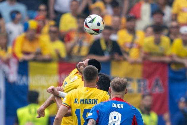 GER, EURO 2024, Group E, Slovakia SVK vs Romania ROU 26 06 2024, Frankfurt Arena, Frankfurt, GER, EURO 2024, Group E, Slovakia SVK vs Romania ROU In the picture Andrei Barcu Romania ROU, 15 David Strelec Slovakia SVK, 18 Header Header duel Dynamics, action, action, game scene Gestures, facial expressions, emotions nordphotoxGmbHxx xDenkinger nph00015