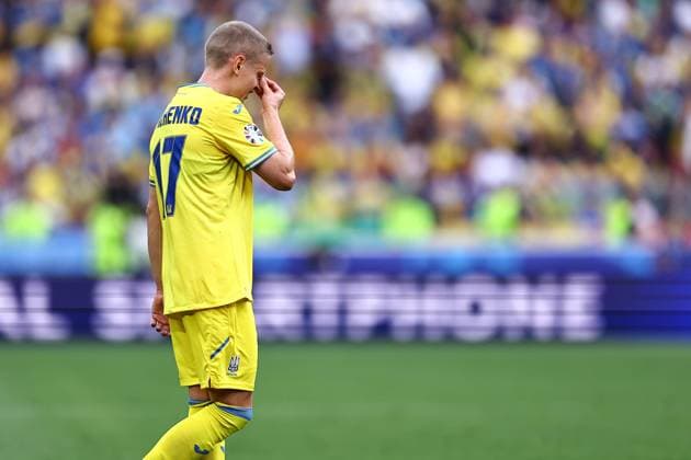 A dejected looking Oleksandr Zinchenko of Ukraine Ukraine v Belgium, UEFA European Championship, EM, Europameisterschaft 2024, Group E, Football, Stuttgart Arena, Stuttgart, Germany - 26 Jun 2024 EDITORIAL USE ONLY No use with unauthorised audio, video, data, fixture lists, club league logos or live services. Online in-match use limited to 120 images, no video emulation. No use in betting, games or single club league player publications. Copyright: xMichaelxZemanek Shutterstockx 14555605ba