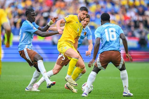 Ukraine v Belgium Group E - UEFA EURO, EM, Europameisterschaft,Fussball 2024 STUTTGART, GERMANY - JUNE 26 : Onana Amadou midfielder of Belgium, Vertonghen Jan defender of Belgium in action pictured during the UEFA EURO 2024 European Football Championship tournament group E stage match between Ukraine and Belgium at Stuttgart Arena on June 26, 2024 in Stuttgart, Germany, 26 06 2024 Stuttgart Germany  Copyright: xVincentxKalutx