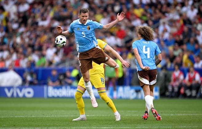 Football Euro 2024 Group E 26 06 2024 Ukraine Belgium Jan Vertonghen left, Belgium v Artem Dovbyk back, Ukraine v Wout Faes right, Belgium