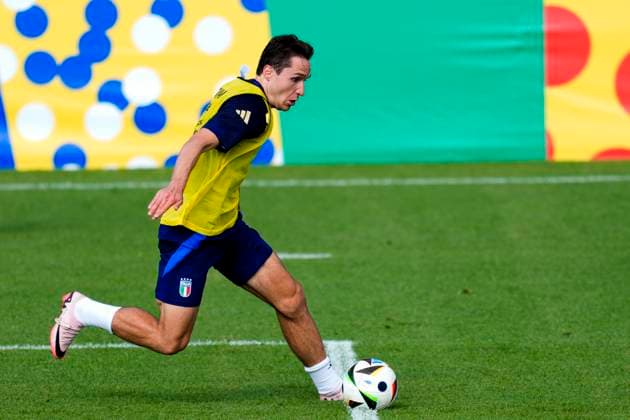Italy& x2019;s Federico Chiesa during training session at the base camp in Iserlohn on June 26, 2024, UEFA EURO, EM, Europameisterschaft,Fussball 2024, Iserlohn, Germany - - Soccer .  Copyright: xFabioxFerrari LaPressex