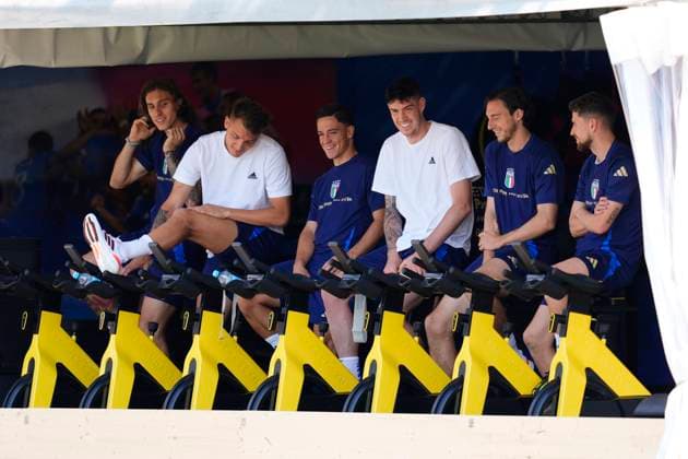 Italy& x2019;s Riccardo Calafiori,Italy& x2019;s Mateo Retegui,Italy& x2019;s Mateo Retegui,Italy& x2019;s Alessandro Bastoni,Italy& x2019;s Matteo Darmian during training session at the base camp in Iserlohn on June 26, 2024, UEFA EURO, EM, Europameisterschaft,Fussball 2024, Iserlohn, Germany - - Soccer . Copyright: xFabioxFerrari LaPressex