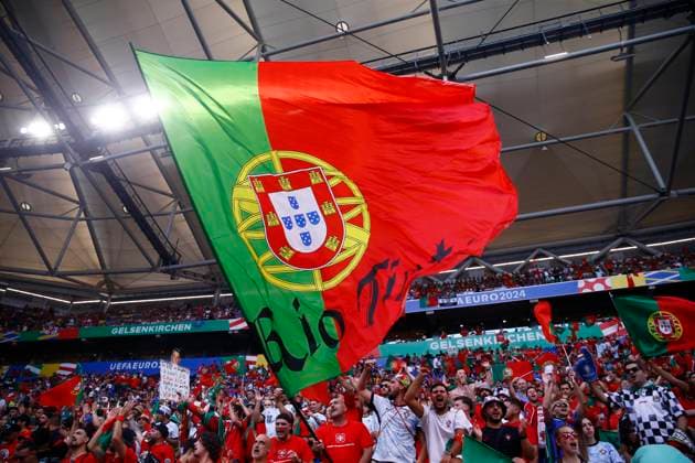 Georgia v Portugal UEFA EURO, EM, Europameisterschaft,Fussball 2024 Group F The Portugal fans before the UEFA Euro 2024 Group F match between Georgia and Portugal at Veltins-Arena, Gelsenkirchen Copyright: xPaulxChestertonx FIL-20286-0002 UK Newspapers OUT
