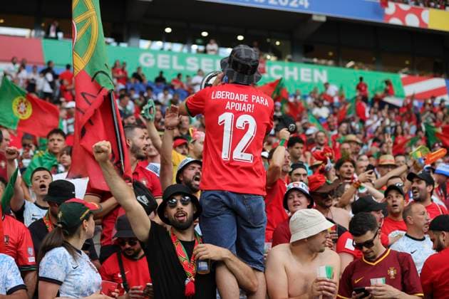 Georgia v Portugal UEFA EURO, EM, Europameisterschaft,Fussball 2024 Group F The Portugal fans before the UEFA Euro 2024 Group F match between Georgia and Portugal at Veltins-Arena, Gelsenkirchen Copyright: xPaulxChestertonx FIL-20286-0019 UK Newspapers OUT