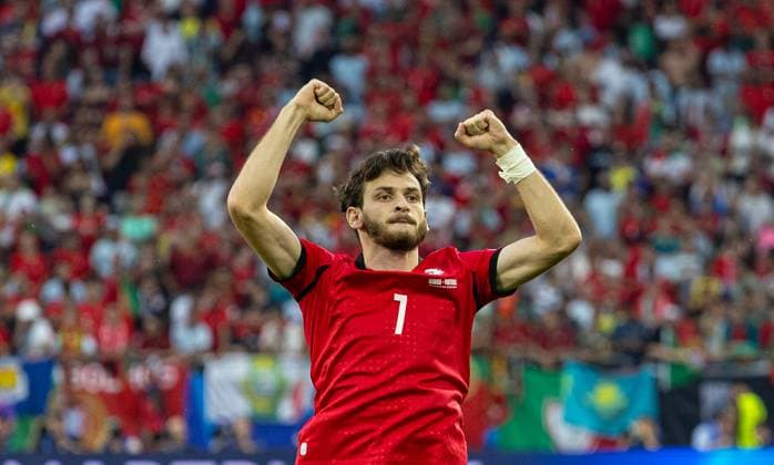 Football - UEFA EURO, EM, Europameisterschaft,Fussball 2024 - Group F - Georgia v Portugal GELSENKIRCHEN, GERMANY - Wednesday, June 26, 2024: Georgia s Khvicha Kvaratskhelia celebrates after scoring the opening goal during the UEFA Euro 2024 Group F match between Georgia and Portugal at the Arena AufSchalke. (Photo by David Rawcliffe Propaganda) GELSENKIRCHEN Arena AufSchalke NORTH RHINE-WESTPHALIA GERMANY  Copyright: xDavidxRawcliffex P2024-06-26-Georgia_Portugal-46