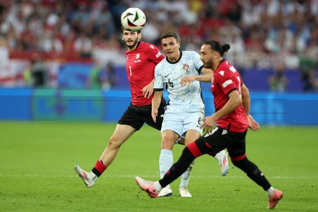 GELSENKIRCHEN 26.06.2024 MECZ III RUNDA GRUPA F MISTRZOSTW EUROPY 2024: GRUZJA - PORTUGALIA --- THIRD ROUND GROUP F UEFA EURO, EM, Europameisterschaft,Fussball 2024 MATCH: GEORGIA - PORTUGAL CHWICZA KWARACCHELIA JOAO PALHINHA FOT. PIOTR KUCZA FOTOPYK NEWSPIX.PL --- Newspix.pl  240626PYK0027