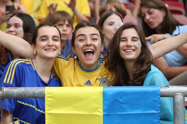 Germany - UEFA EURO, EM, Europameisterschaft,Fussball 2024 - Ukraine vs Belgium - 26 06 2024 GERMANY, STUTTGART, JUNE 26. Supporters of Ukraine pictured during the UEFA EURO 2024 group E stage match between Ukraine and Belgium. On June 26, 2024 at Stuttgart Arena in Stuttgart, Germany. Photo by Manuel Blondeau AOP.Press Stuttgart Stuttgart Arena Germany Copyright: x ManuelxBlondeau AOP.Pressx AOP20240626 0006
