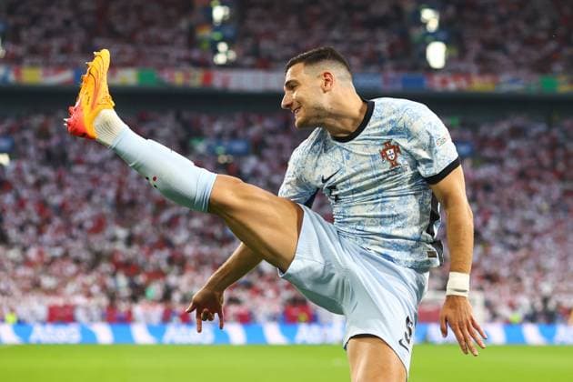 Georgien gegen Portugal 26. Juni 2024, Gelsenkirchen UEFA EUROs Gruppe F Georgien gegen Portugal Diogo Dalot von Portugal Foto Charlotte Wilson Abseits Gelsenkirchen Deutschland  Copyright: xCharlottexWilsonx xOffsidexOffside