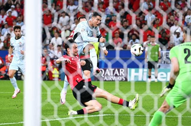 Football, European Championship, EURO 2024, Group F, Veltins Arena Gelsenkirchen Georgia Portugal Goal chance Cristiano Ronaldo POR Action