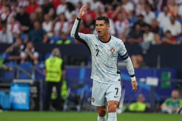 Euro 2024 Georgia Portugal on 26 06 2024 in the Arena AufSchalke in Gelsenkirchen Cristiano Ronaldo 7, Portugal claims and complains MH