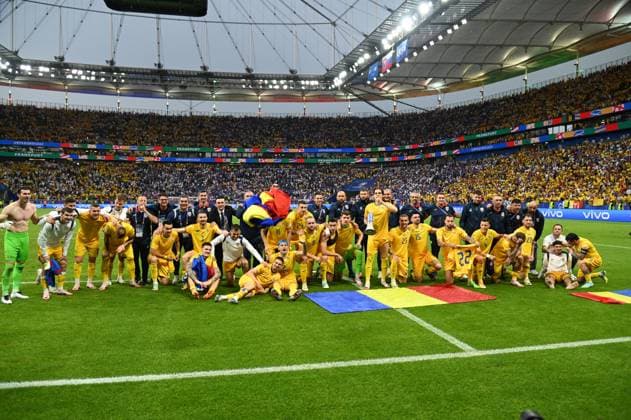 26 06 2024 Arena Frankfurt Stadium Football European Championship 2024 UEFA EURO 2024 Romania Slovakia Huge cheers from the Romanian team after advancing to the round of 16