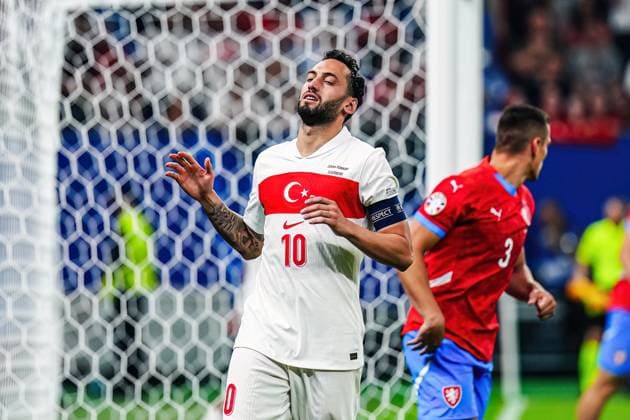 Hakan Calhanoglu Turkey, 10 GER, Czech Republic vs Turkey, European Football Championship, UEFA Euro 2024, Matchday 3, 26 06 2024 GER, Czech Republic vs Turkey, European Football Championship, UEFA Euro 2024, Matchday 3, 26 06 2024 Hamburg Copyright: xEibner-Pressefoto MarcelxvonxFehrnx EP_MFN
