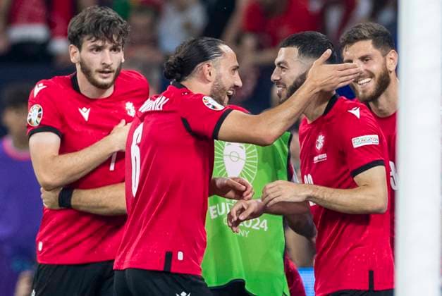 UEFA EURO 2024 Georgia Portugal 26 06 2024 Cheers after Georges Mikautadzes goal Georgia, 22 UEFA EURO 2024 Georgia Portugal Arena AufSchalke, Gelsenkirchen, on 26 06 2024 Copyright: xBEAUTIFULxSPORTS Meuselx