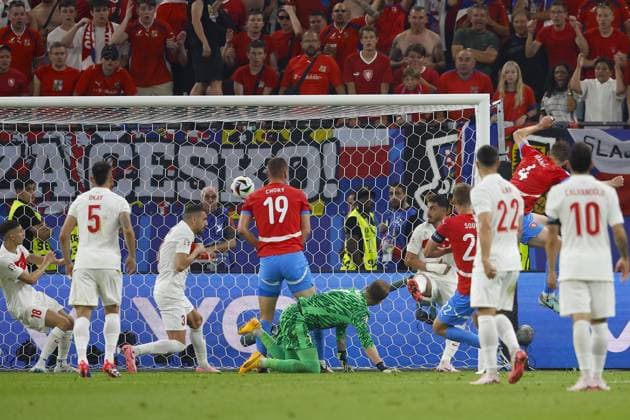 HAMBURG, Volksparkstadium ,26-06-2024 , European Football Championship Euro2024, Group stage match no.36 between Czechia and Turkiye, Czechia player Tomas Soucek scores 1-1 Czechia - Turkiye (Euro2024)  x25606916x Copyright: